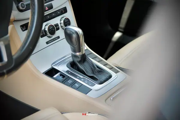 Volkswagen Passat CC 2012 - 16700 EUR, 140000 km - AUTO.MOTO.pt - 140000km - foto 21 de 40