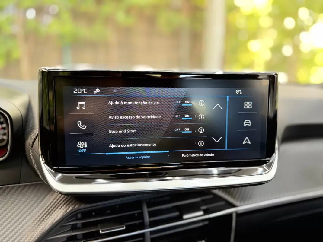 Peugeot 2008 2025 - 22500 EUR, 3357 km - AUTO.MOTO.pt - 3357km - foto 16 de 20