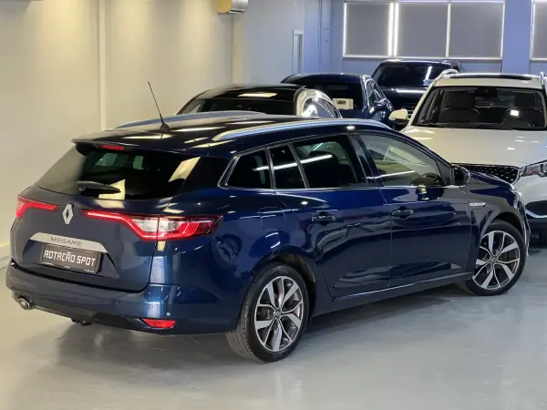 Renault Mégane Sport Tourer 2016 - 13990 EUR, 115000 km - AUTO.MOTO.pt - 115000km - foto 10 de 57