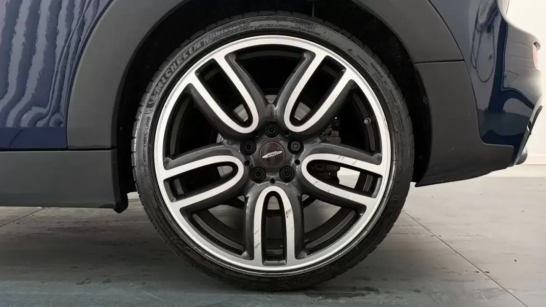 MINI Clubman 2016 - 18990 EUR, 196000 km - AUTO.MOTO.pt - 196000km - foto 27 de 27