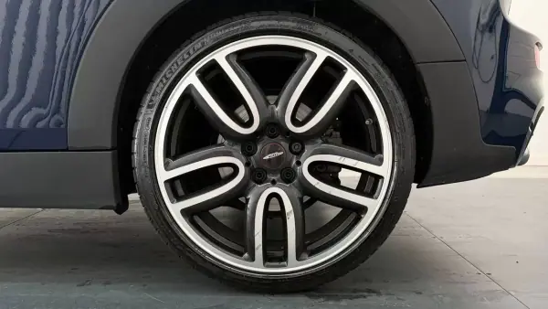 MINI Clubman 2016 - 18000 EUR, 196000 km - AUTO.MOTO.pt - 196000km - foto 27 de 27