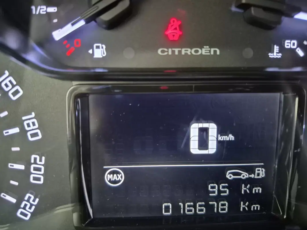 Citroën C3 2024 - 15750 EUR, 16678 km - 16678km - foto 12 de 22