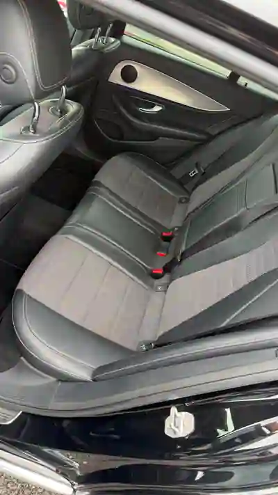 Mercedes-Benz E 220 2017 - 15500 EUR, 450000 km - AUTO.MOTO.pt - 450000km - foto 24 de 24