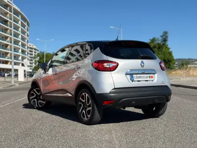 Renault Captur 2016 - 12250 EUR, 79550 km - 79550km - foto 5 de 24