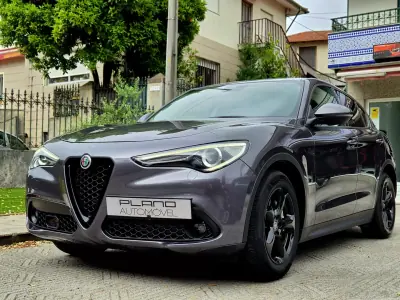 Alfa Romeo Stelvio 2017 - 20750 EUR, 183000 km - AUTO.MOTO.pt - 183000km - foto 3 de 23