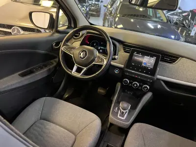 Renault Zoe 2020 - 15990 EUR, 67000 km - 67000km - foto 15 de 32