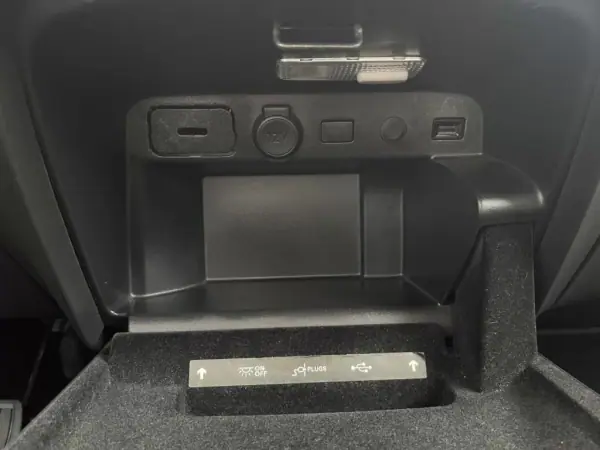 Citroën Grand C4 Spacetourer 2021 - 22490 EUR, 84915 km - AUTO.MOTO.pt - 84915km - foto 17 de 22