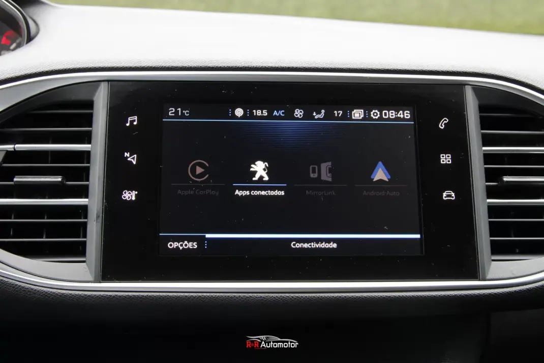 Peugeot 308 2018 - 14750 EUR, 218000 km - 218000km - foto 31 de 42