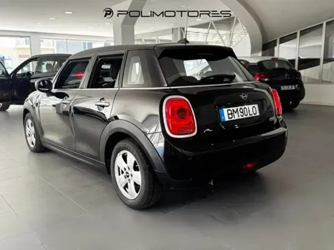 MINI One 2019 - 16500 EUR, 78654 km - 78654km - foto 5 de 16