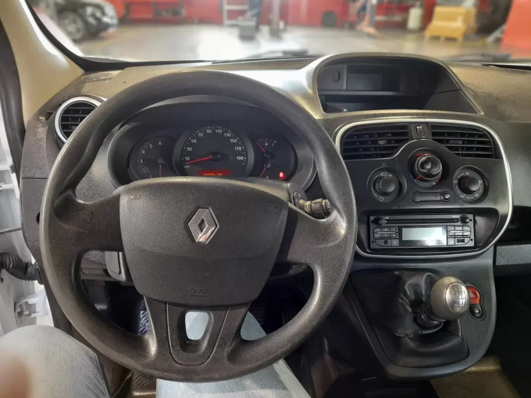 Renault Kangoo Express 1.5 BLUEHDI 2021 - 11490 EUR, 89330 km - AUTO.MOTO.pt - 89330km - foto 13 de 17