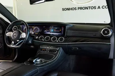 Mercedes-Benz E 300 2020 - 34500 EUR, 118560 km - AUTO.MOTO.pt - 118560km - foto 21 de 42