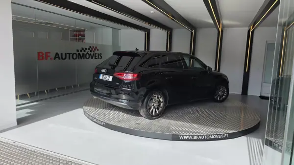 Audi A3 Sportback 2016 - 11900 EUR, 253264 km - AUTO.MOTO.pt - 253264km - foto 4 de 55