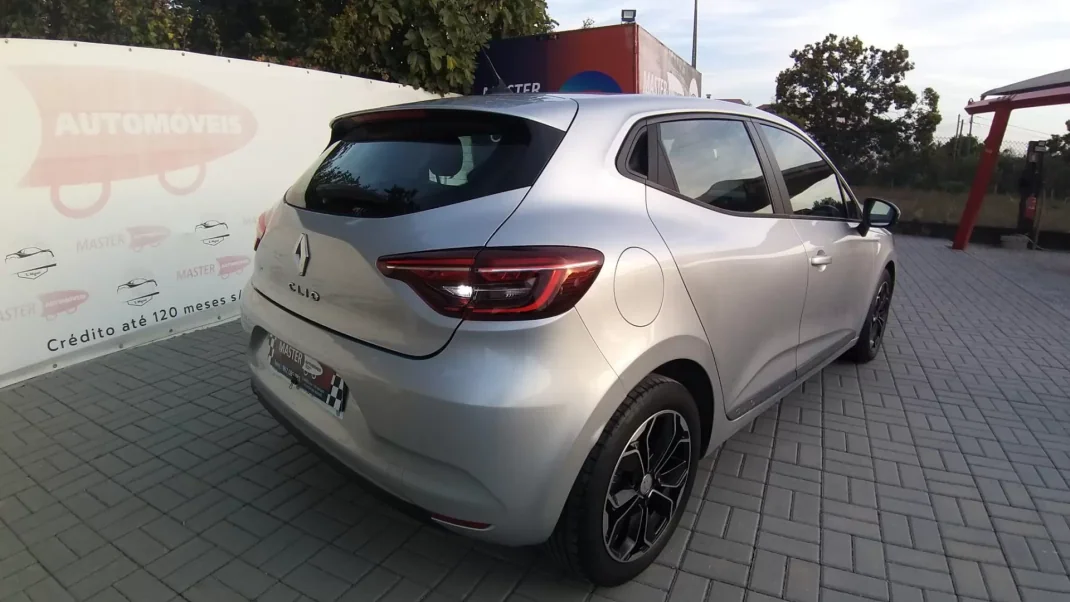 Renault Clio 2020 - 13690 EUR, 114437 km - AUTO.MOTO.pt - 114437km - foto 15 de 42