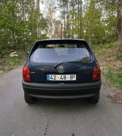 Opel Corsa 1997 - 1500 EUR, 263600 km - AUTO.MOTO.pt - 263600km - foto 12 de 18