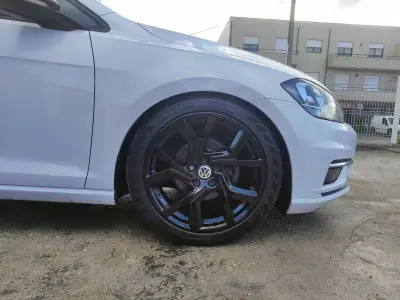 Volkswagen Golf 2018 - 15900 EUR, 106000 km - AUTO.MOTO.pt - 106000km - foto 29 de 29