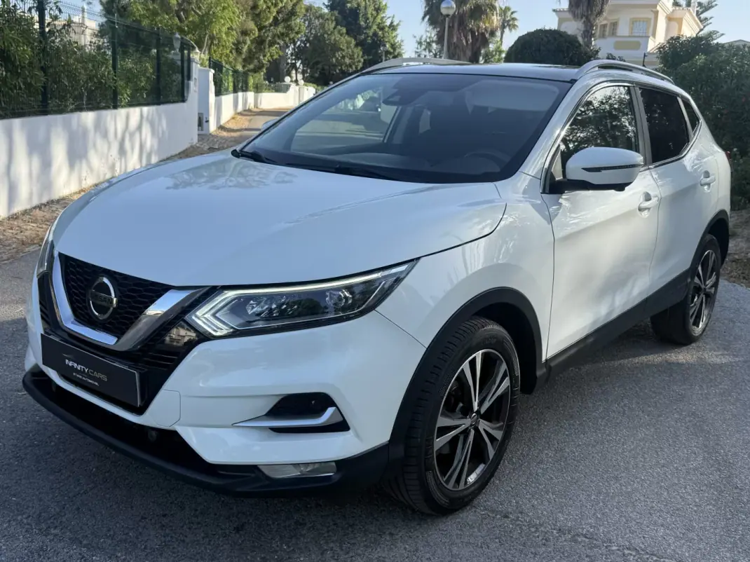 Nissan Qashqai 2020 - 17999 EUR, 70000 km - AUTO.MOTO.pt - 70000km - foto 1 de 20