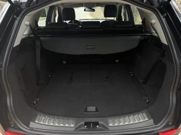 Land Rover Discovery Sport 2015 - 13000 EUR, 221000 km - AUTO.MOTO.pt - 221000km - foto 9 de 11
