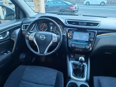 Nissan Qashqai 2015 - 12900 EUR, 138773 km - AUTO.MOTO.pt - 138773km - foto 33 de 39