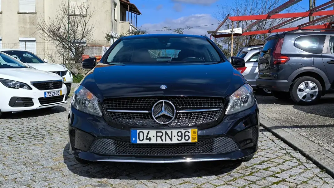 Mercedes-Benz A 160 2016 - 15450 EUR, 127940 km - AUTO.MOTO.pt - 127940km - foto 2 de 9