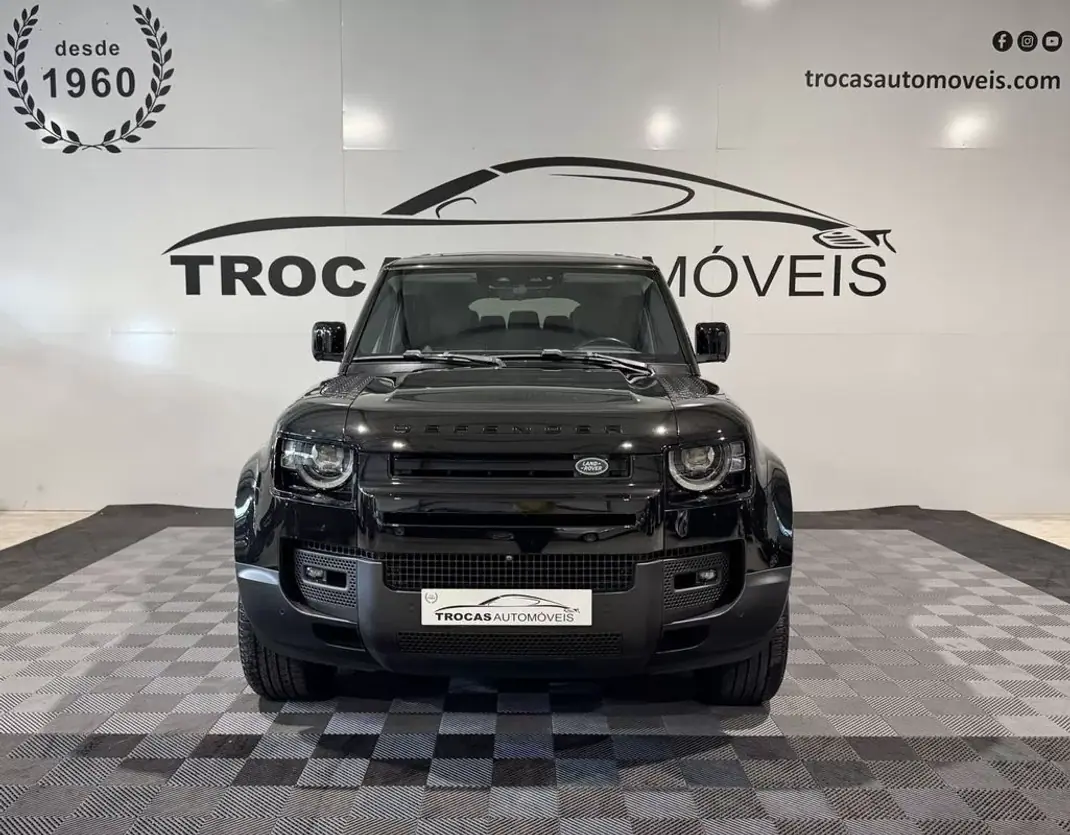 Land Rover Defender 2020 - 89900 EUR, 121000 km - 121000km - foto 10 de 60