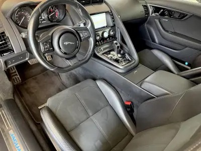 Jaguar F-Type 2018 - 46000 EUR, 64300 km - AUTO.MOTO.pt - 64300km - foto 84 de 135