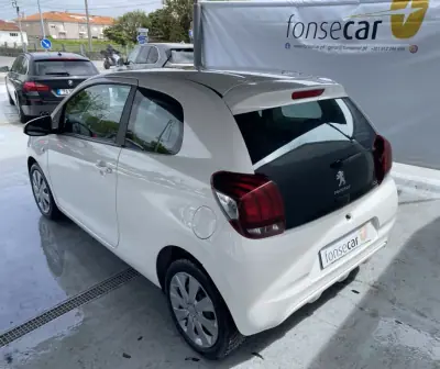 Peugeot 108 2014 - 6990 EUR, 108197 km - AUTO.MOTO.pt - 108197km - foto 5 de 12