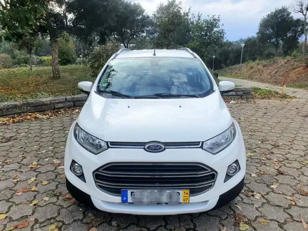 Ford EcoSport 2014 - 10900 EUR, 137000 km - AUTO.MOTO.pt - 137000km - foto 14 de 20