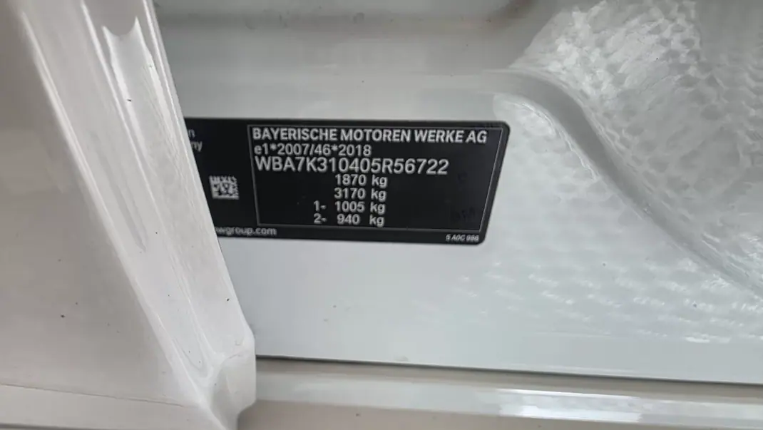 BMW 118 2020 - 27900 EUR, 72732 km - AUTO.MOTO.pt - 72732km - foto 49 de 55