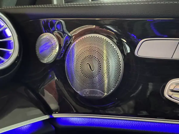 Mercedes-Benz E 220 2018 - 39990 EUR, 103456 km - AUTO.MOTO.pt - 103456km - foto 19 de 24