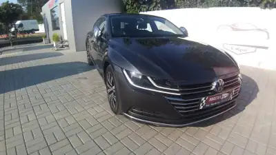 Volkswagen Arteon 2019 - 26650 EUR, 90000 km - AUTO.MOTO.pt - 90000km - foto 16 de 38
