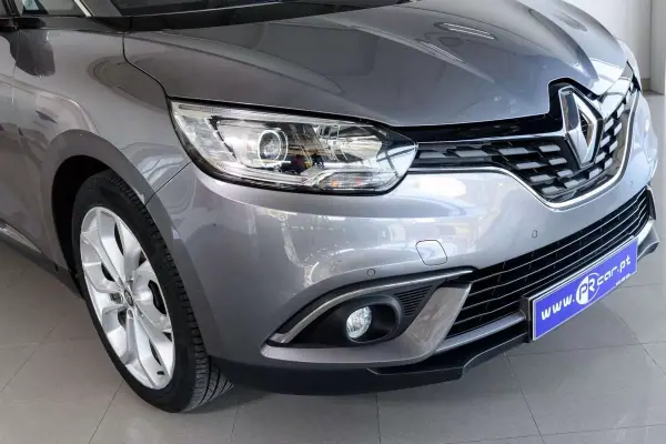 Renault Grand Scénic 2020 - 23900 EUR, 57641 km - AUTO.MOTO.pt - 57641km - foto 21 de 22