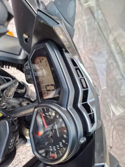 Yamaha FZ 6 R 2010 - 6000 EUR, 21000 km - 21000km - foto 12 de 12