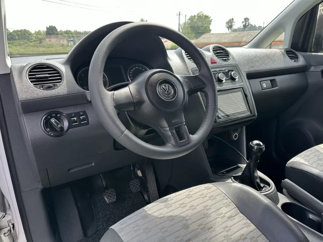 VW Caddy 2012 - 7900 EUR, 450000 km - 450000km - foto 26 de 45