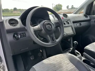 VW Caddy 1.6TDI 2012 - 7900 EUR, 450000 km - AUTO.MOTO.pt - 450000km - foto 26 de 45