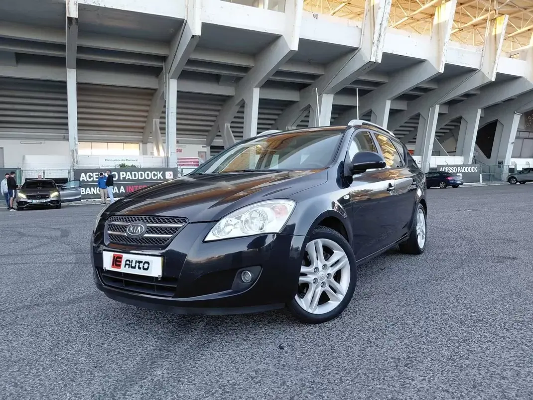 Kia Ceed SW 2008 - 4490 EUR, 182285 km - AUTO.MOTO.pt - 182285km - foto 1 de 25