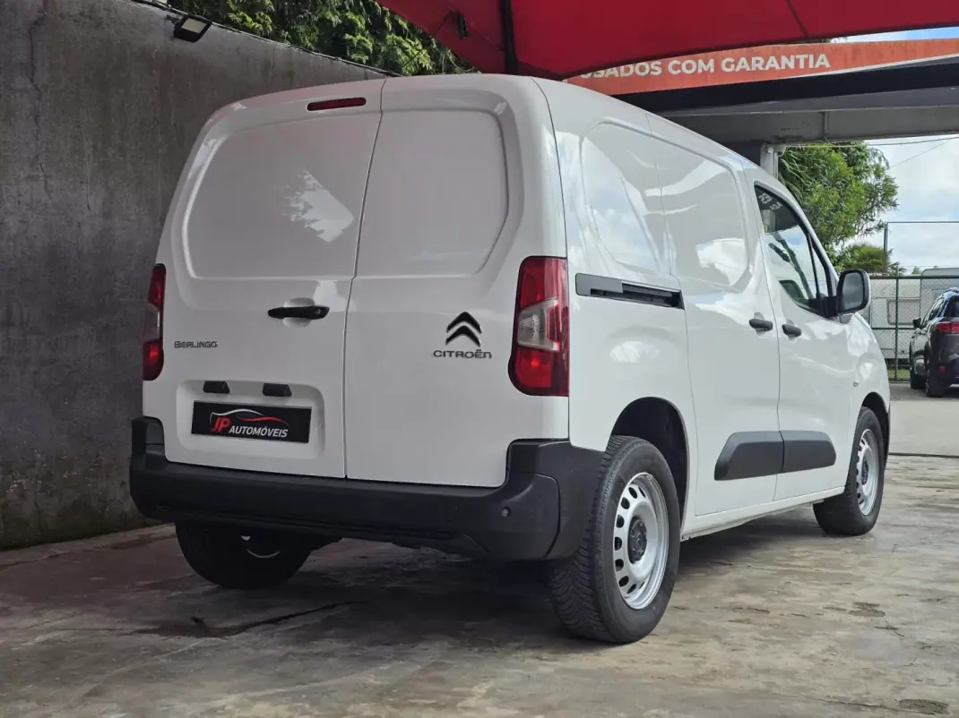 Citroën BERLINGO 3 LUGARES 2020 - 10750 EUR, 154000 km - AUTO.MOTO.pt - 154000km - foto 10 de 14