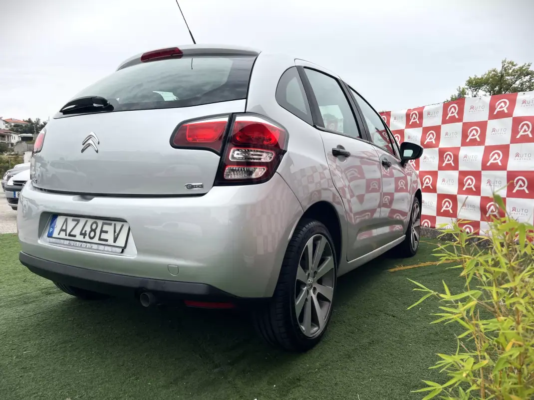 Citroën C3 2015 - 6990 EUR, 110050 km - 110050km - foto 3 de 18