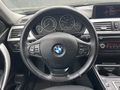 BMW 320 2013 - 13900 EUR, 220000 km - AUTO.MOTO.pt - 220000km - foto 44 de 55