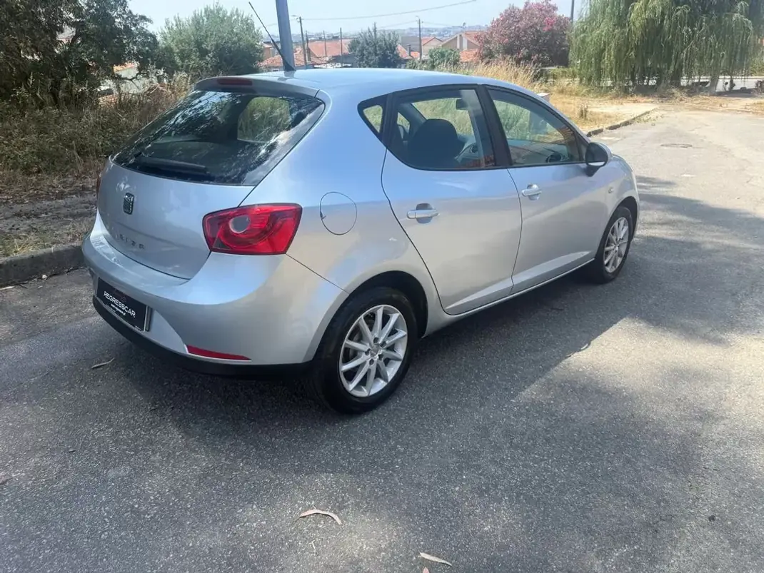 SEAT Ibiza 2011 - 6450 EUR, 199000 km - 199000km - foto 4 de 25