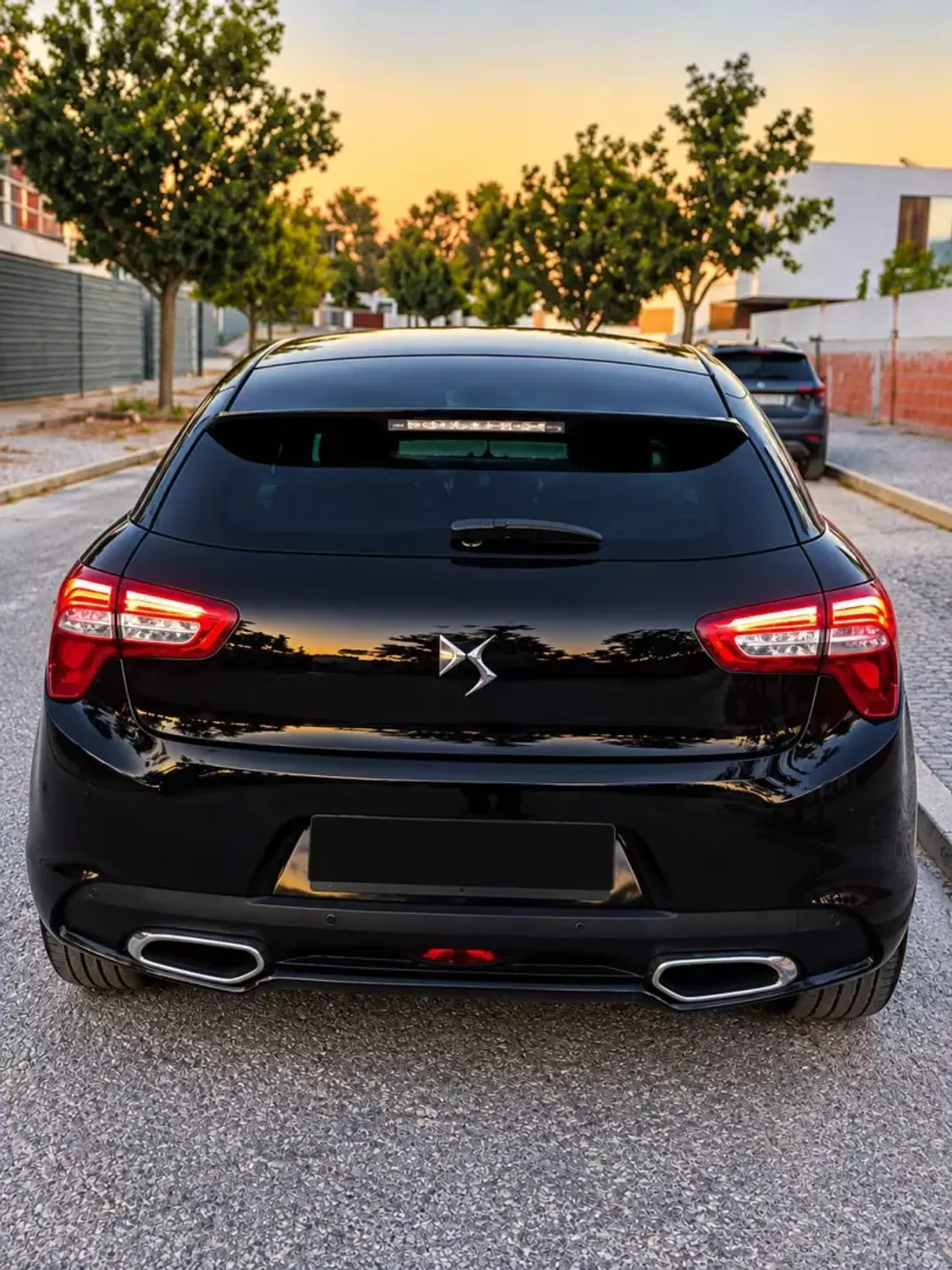 Citroën DS5 2016 - 13900 EUR, 161468 km - 161468km - foto 10 de 10