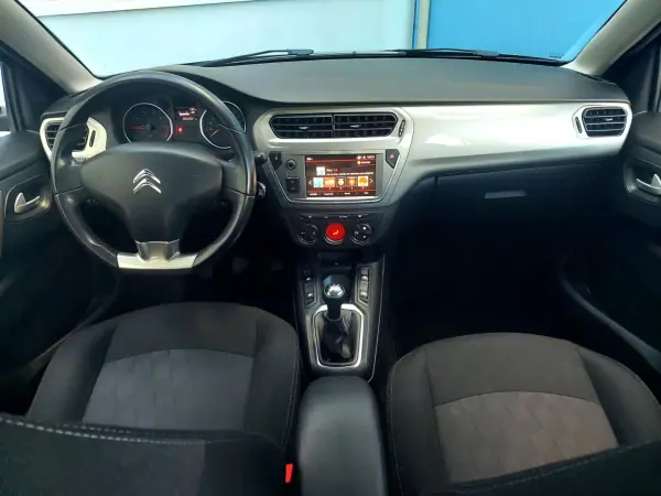 Citroën C-Elysée 2018 - 12500 EUR, 63213 km - AUTO.MOTO.pt - 63213km - foto 2 de 25
