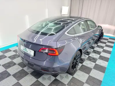 Tesla Model 3 2020 - 21750 EUR, 164000 km - AUTO.MOTO.pt - 164000km - foto 8 de 22
