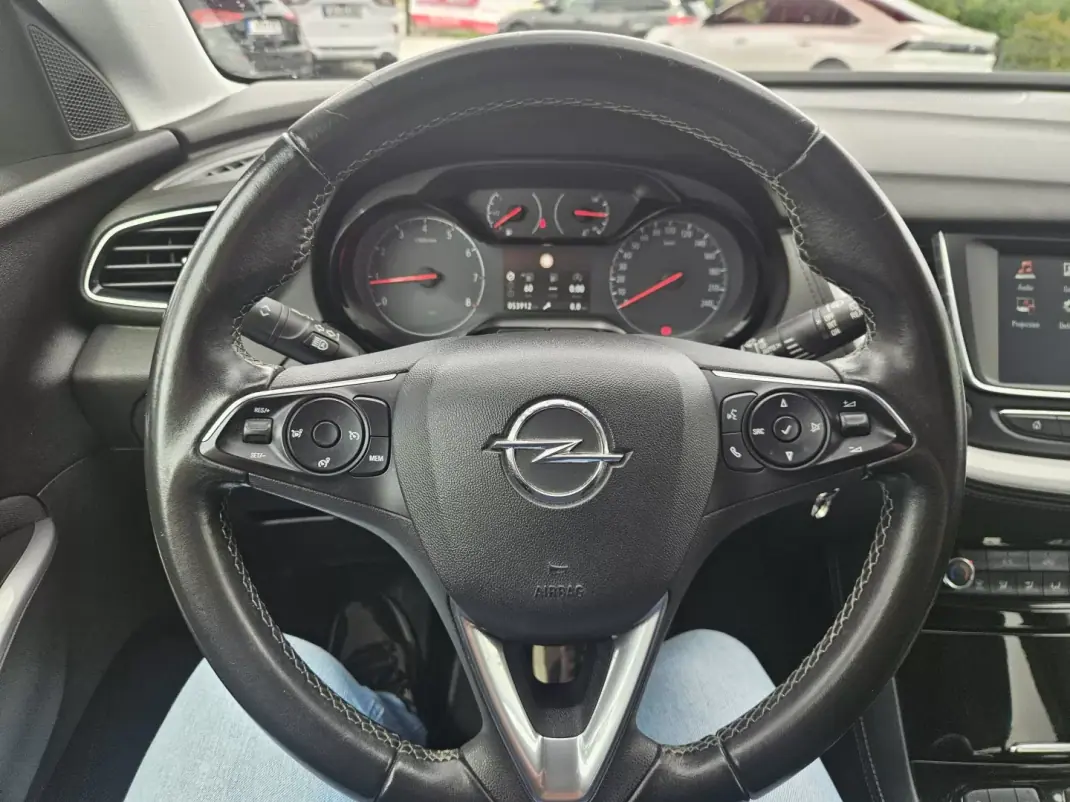 Opel Grandland X 2020 - 18800 EUR, 53900 km - AUTO.MOTO.pt - 53900km - foto 11 de 41