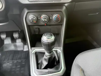 Dacia Sandero 2022 - 15600 EUR, 27510 km - AUTO.MOTO.pt - 27510km - foto 13 de 19