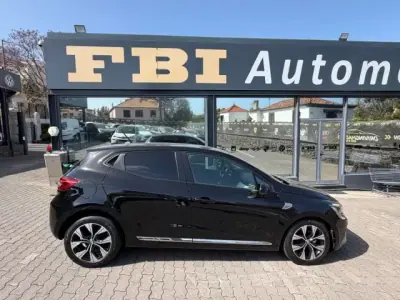 Renault Clio 2021 - 14500 EUR, 83720 km - AUTO.MOTO.pt - 83720km - foto 6 de 11