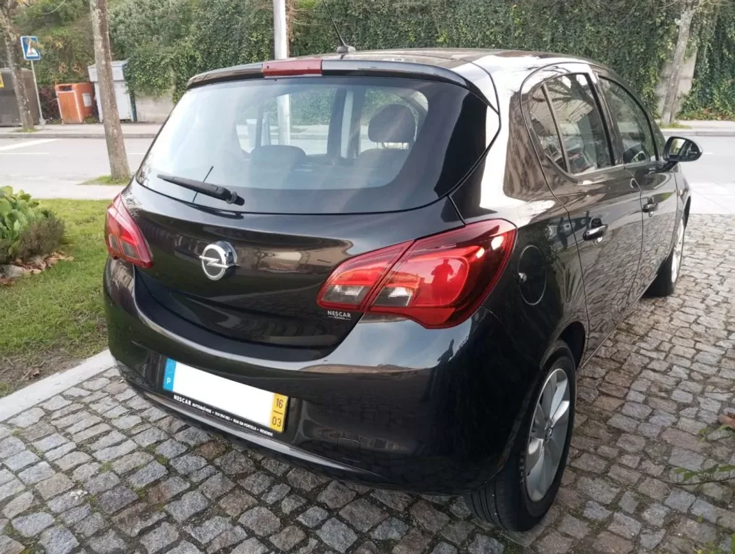 Opel Corsa 2016 - 9990 EUR, 144413 km - AUTO.MOTO.pt - 144413km - foto 4 de 10