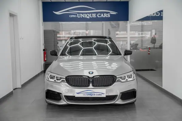 BMW 550 2019 - 65950 EUR, 141950 km - AUTO.MOTO.pt - 141950km - foto 6 de 39