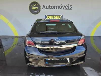Opel Astra GTC 2007 - 6750 EUR, 249000 km - AUTO.MOTO.pt - 249000km - foto 4 de 8