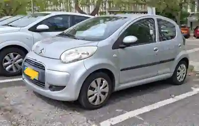 Citroën C1 2009 - 8000 EUR, 47000 km - AUTO.MOTO.pt - 47000km - foto 4 de 6