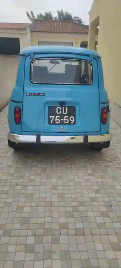 Renault 4 1982 - 8500 EUR, 323000 km - AUTO.MOTO.pt - 323000km - foto 2 de 3